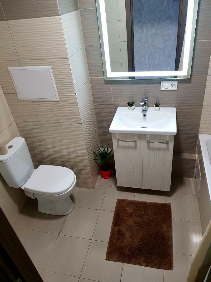 Стильные Аппартаменты На Новых Домах Kharkiv Eksteriør billede