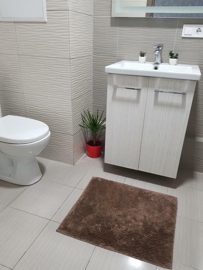Стильные Аппартаменты На Новых Домах Kharkiv Eksteriør billede
