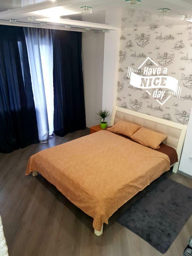 Стильные Аппартаменты На Новых Домах Kharkiv Eksteriør billede